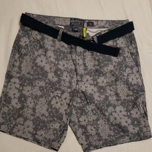 Mens American Rag shorts 36 slim fit like new
